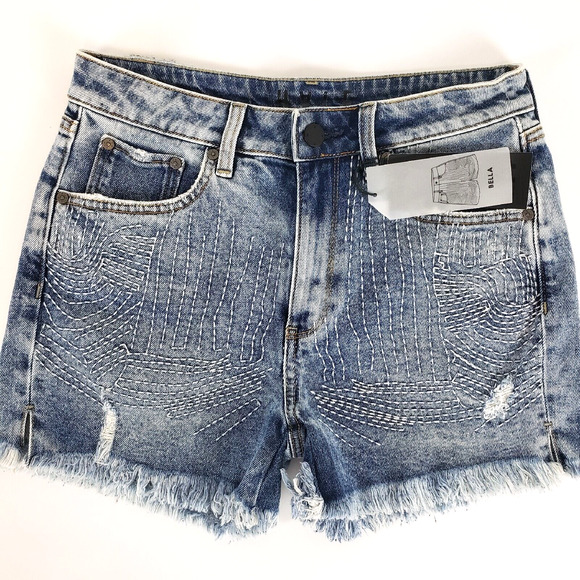 NEW!! Hale Bella SIZE 28 Embroidered High Rise Denim Jean Shorts Blue Festival - Picture 9 of 12